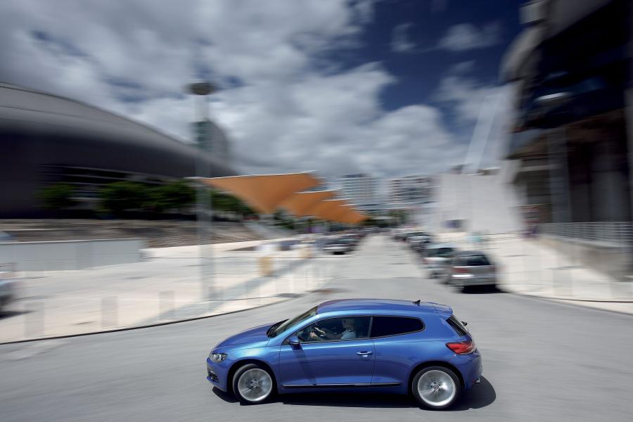  Volkswagen Scirocco 2008 года  (фото 5 из 143)